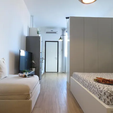 Lazzaretto 2 Apartment *